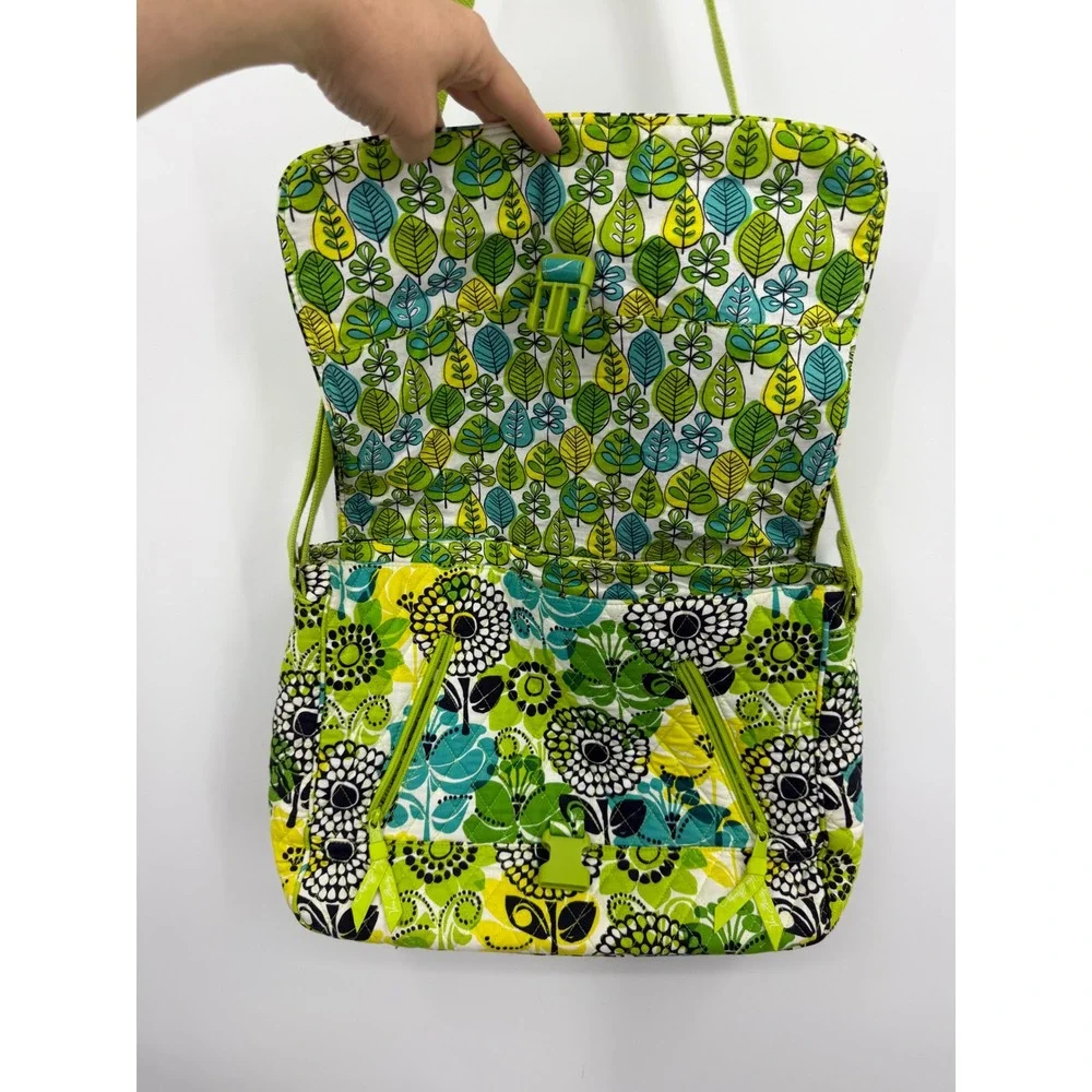Vera Bradley Lime's Up Messenger‎ laptop Bag Green Floral Quilted Crossbody